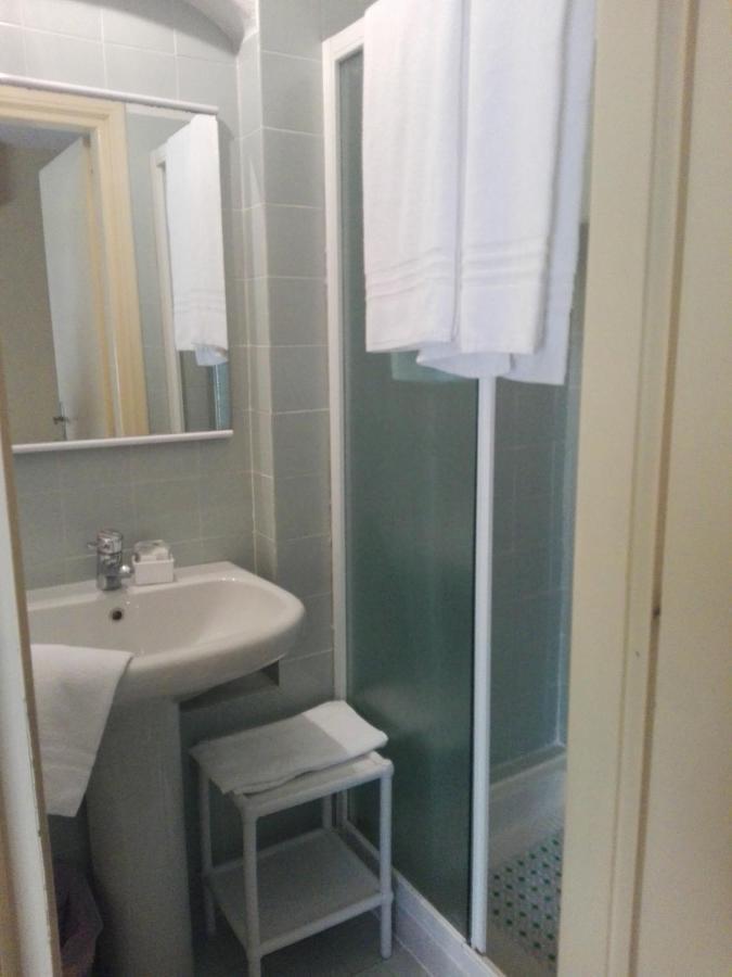 Hotel Diana Gardone Riviera Luaran gambar