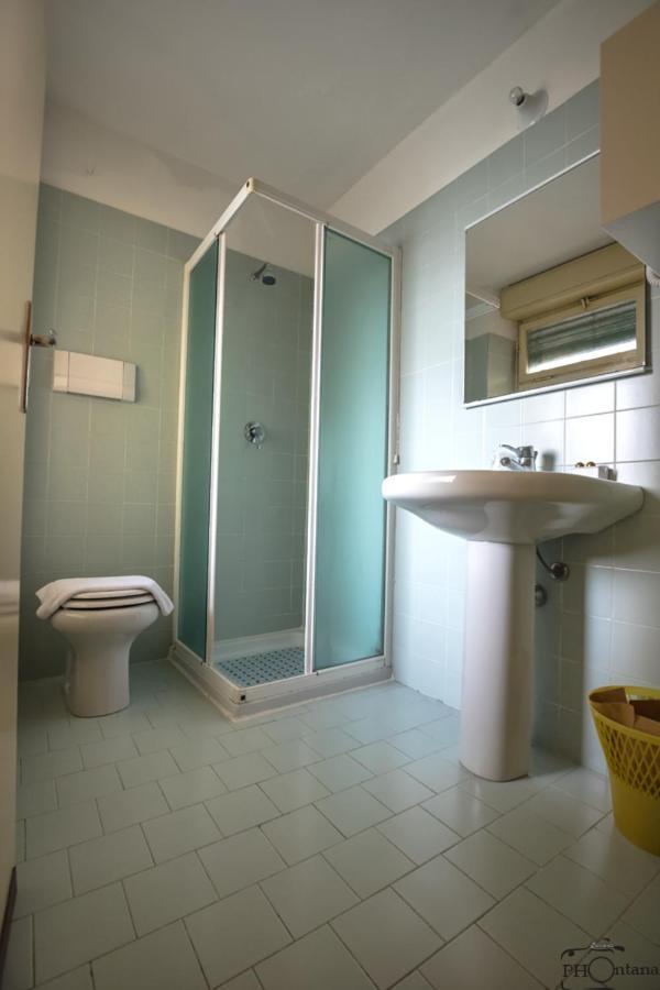 Hotel Diana Gardone Riviera Luaran gambar